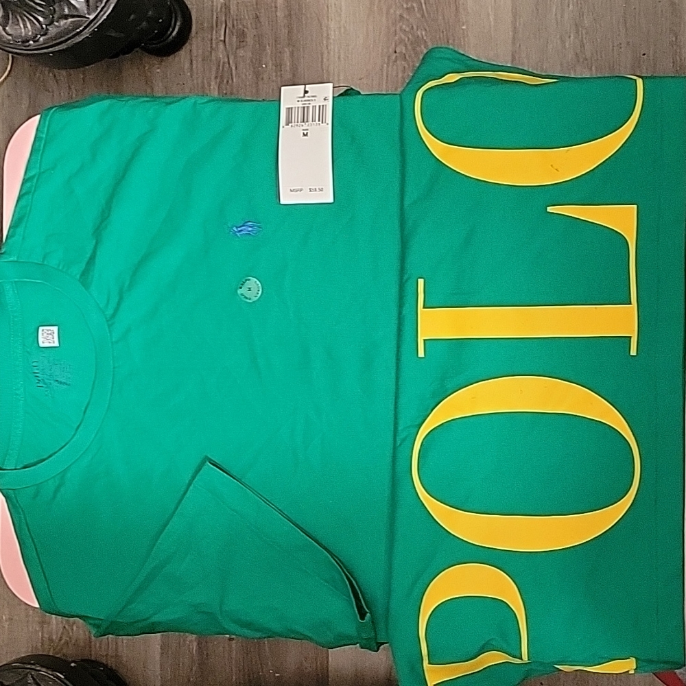 Short sleeve polo shirts